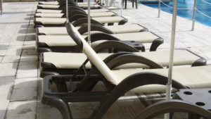 Picking the Right Recliner Chair for Back Pain